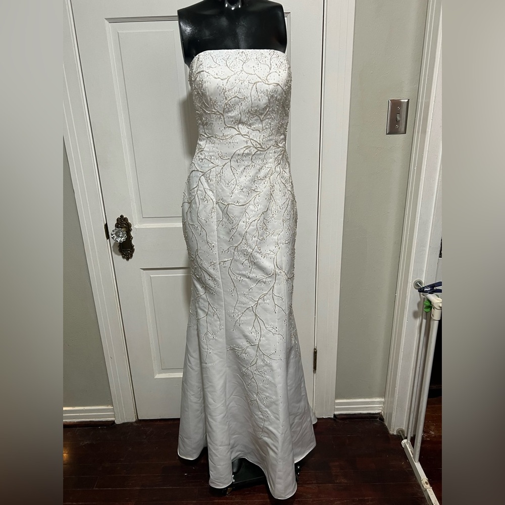Beaded Strapless Wedding Dress Size 6 Studio 17